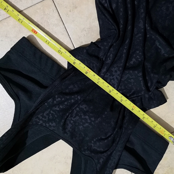 Girls Athletic Top! - Picture 10 of 13